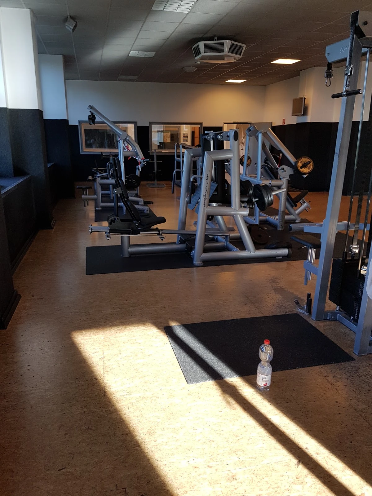 Photo 6 of McFIT Fitnessstudio