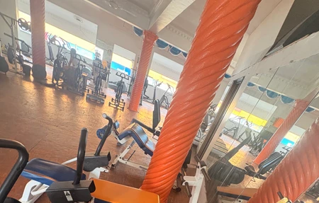 Gimnasio Genius - Gym in Santo Domingo Este