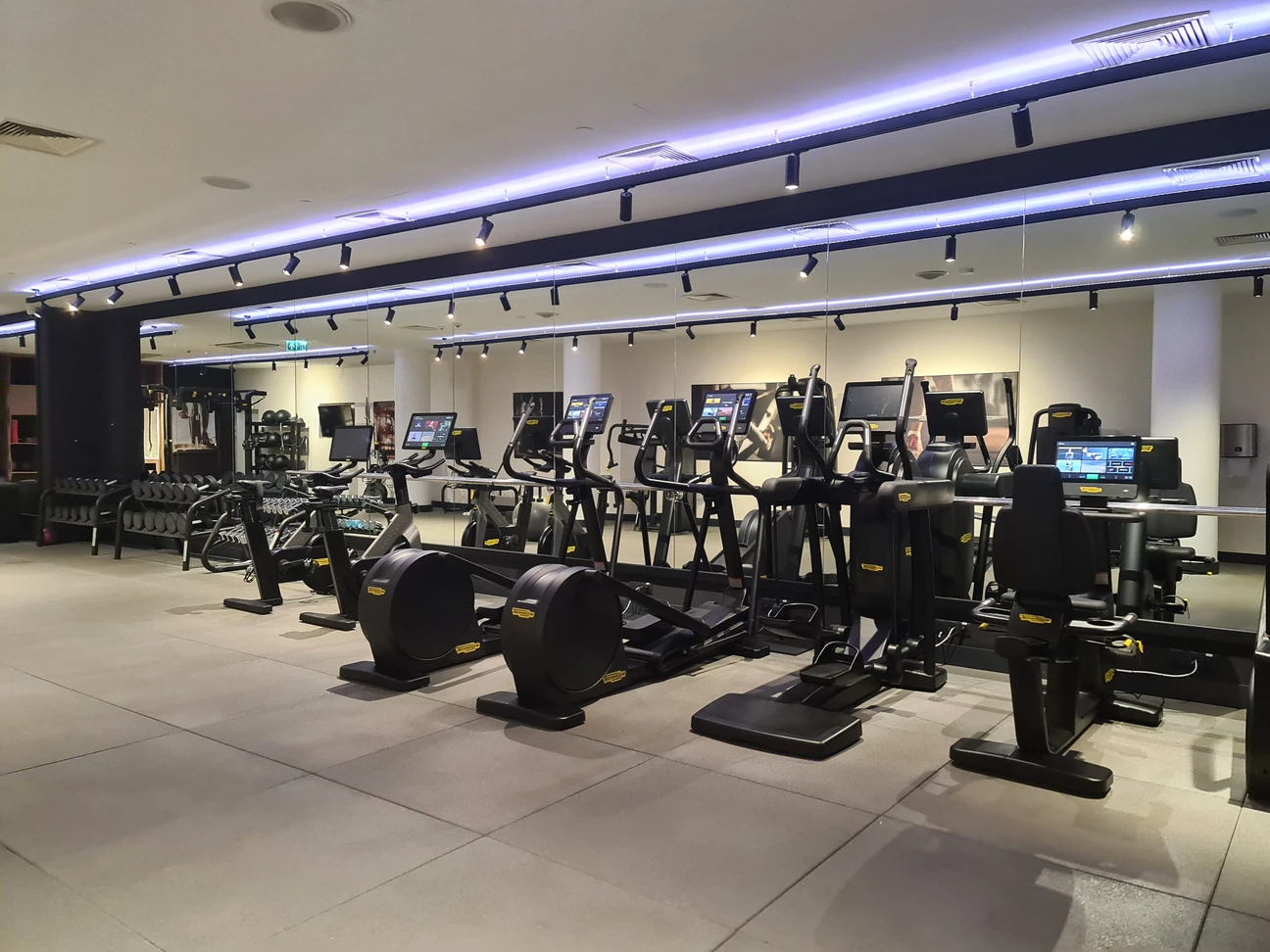 Photo 3 of Gyms12730perrys Gym & Fitness Centre
