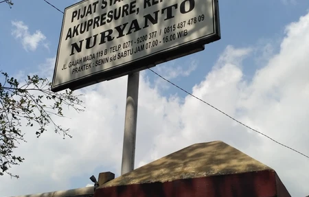 Pijat Syaraf Telinga P.nur