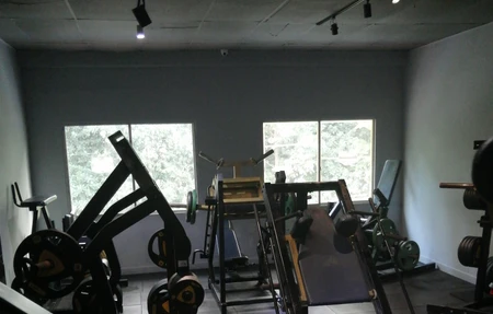 Dennis Gym Farrer Park