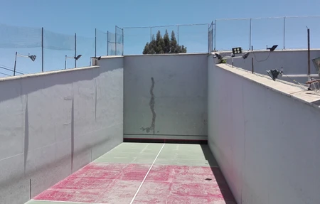 Asociacion Municipal De Pelota De Mano Y Raqueta Fronton La Paz