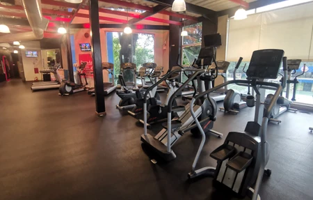 Komplex Gym
