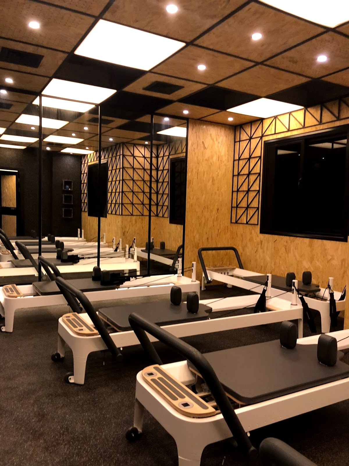 Photo 1 of 3045 gym