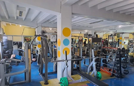 P and E Classic Health and Fitness Center