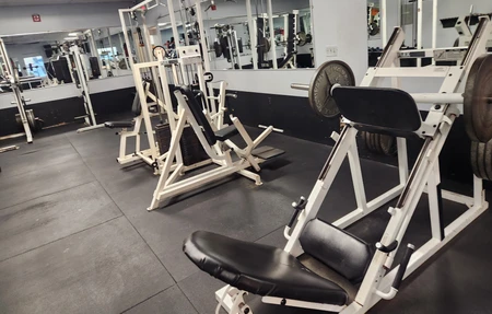 Diamond Gym - Gym in Maplewood, United States