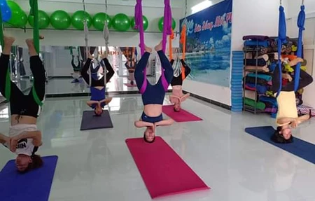 Om Yoga Quan 7