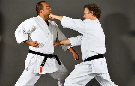 Palestra Centro Yoshitaka SSDRL Scuola karate shotokan e arti marziali