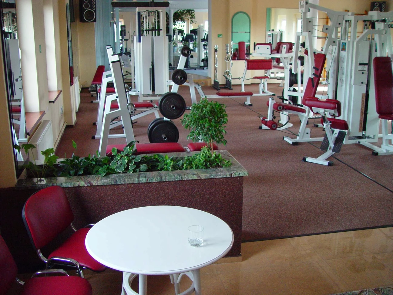 Cryspaks Fitness Club