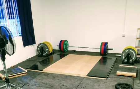 Metal Cave Gym