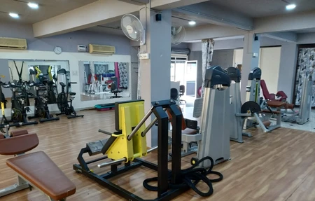 Shape inn. Women's fitness studio