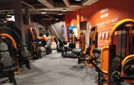 Basic-Fit Sport Bordeaux Bastide Rooms