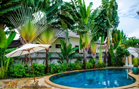 7 Muay Thai Gym & Beach Resort