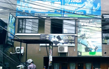 LA studio , zumba, pilates