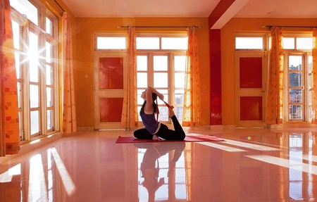 Dharamsala Escuela Internacional de Kundalini Yoga