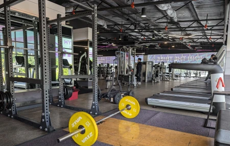 Celebrity Fitness Wangsa Walk