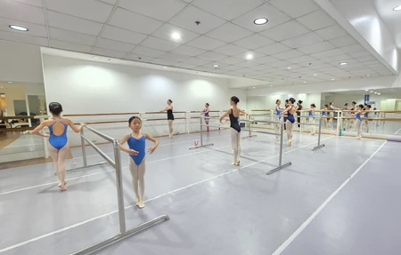 Jna Dance And Fitness Center