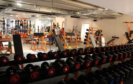 Old School Gym 24