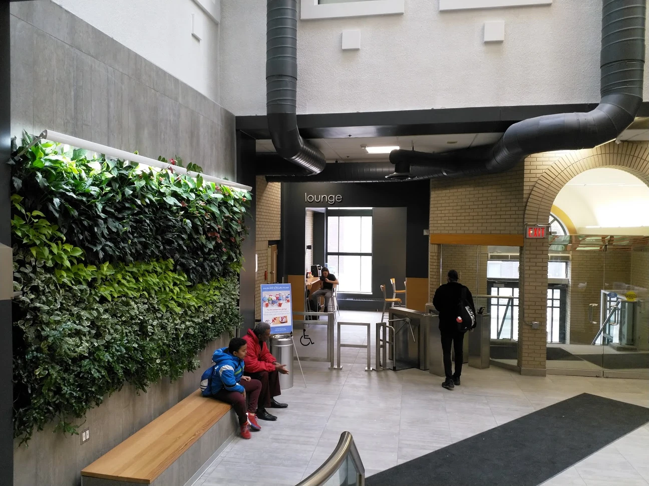Photo 5 of YMCA-YWCA of Winnipeg - Downtown Branch Gym
