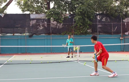 San Tennis Hoa Binh