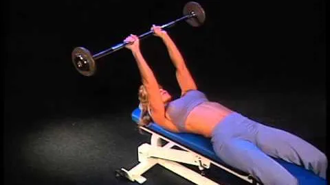 FLAT BENCH LYING BARBELL TRICEPS EXTENSION