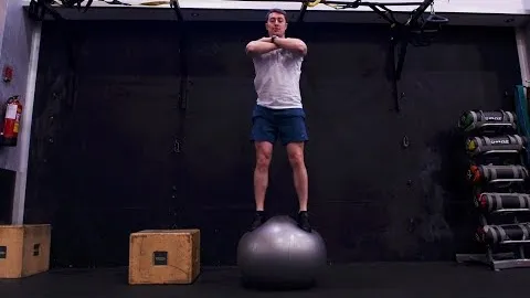 squat on ball