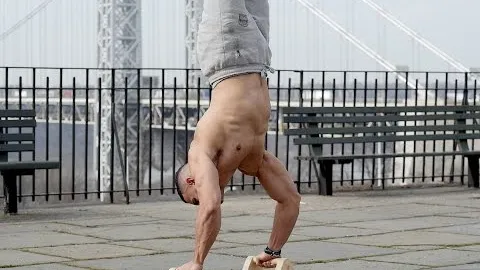 Handstand Push-Up