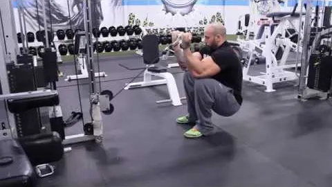 Bicep curl with cable